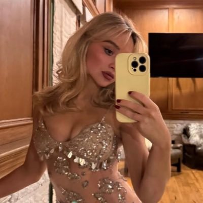 brinascarpnter's profile picture. 