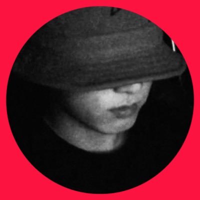 JKG0TK's profile picture. Filmes de terror, docinhos e jungkook.