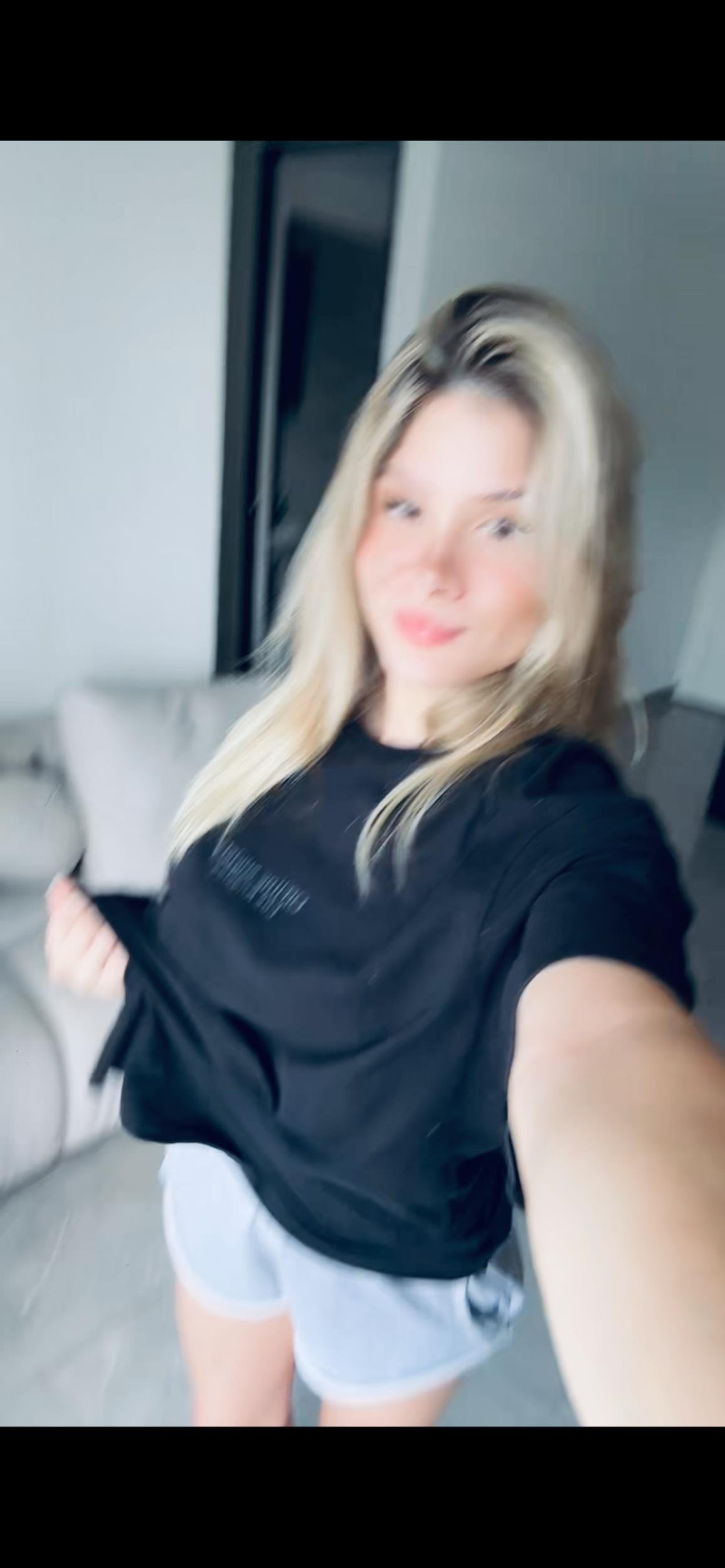 tressie48012's profile picture. ✨ I flirt with my own reflection 💋💫   @sexsexyougood