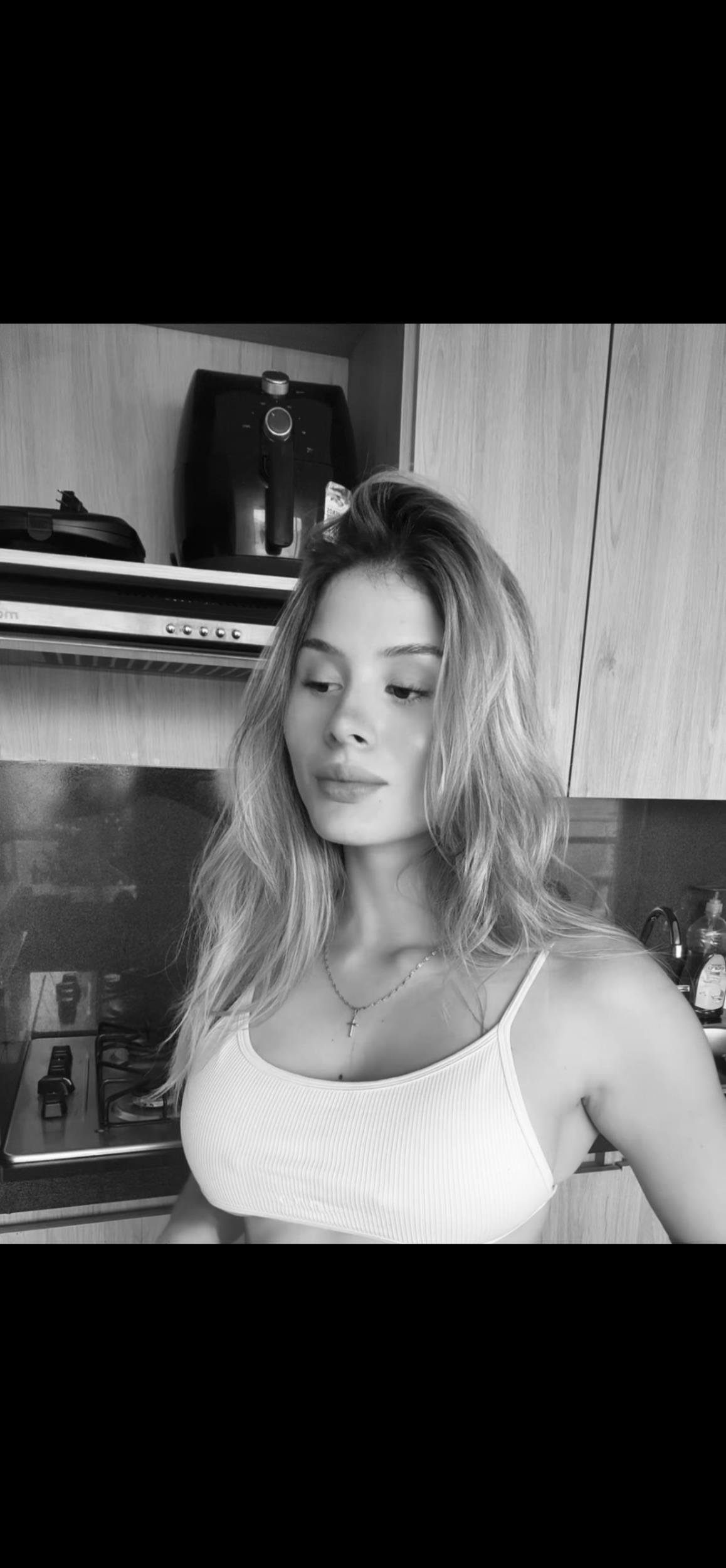 jay_farrah93874's profile picture. unfiltered mood 💕   @sexsexyougood