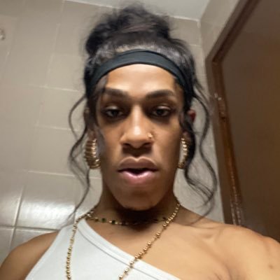 ju_ninhu's profile picture. a pequena luz