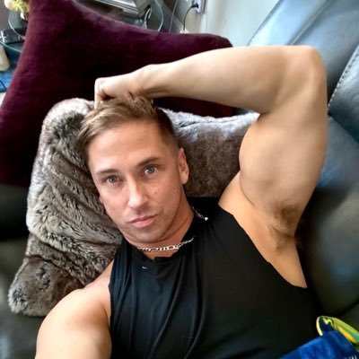 _LandenJames's profile picture. Just an active and outgoing individual. Always seeking new experiences and love meeting new people with the same optimistic mindset. snap- justagame_777