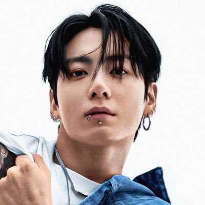 jkdefens's profile picture. devoted to the it girls, the it boys, and the fantasy realms that keep me alive.