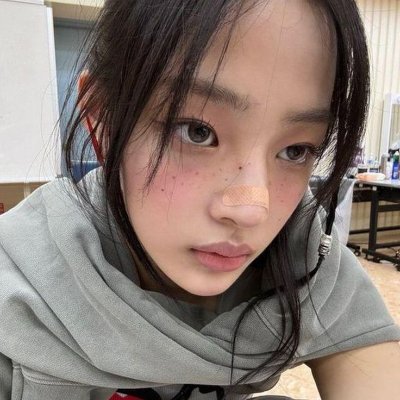 danminjwe's profile picture. “she is the savior who came to tear my life apart. my tamako. my sookee.”