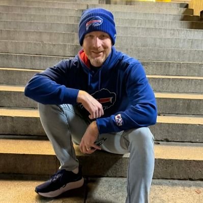 thebourg_1's profile picture. Helping busy 40+ adults lose fat, build strength & feel confident again.
Certified Personal Trainer | Online Coach @ Iron Encore Fitness 💪