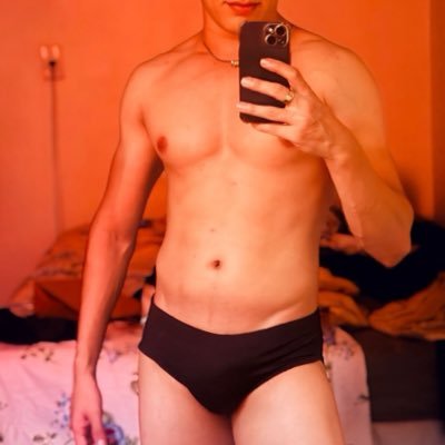 versatile_mao's profile picture. Silêncio, pele e vontade. Conteúdo +🔞… Versátil ↕️