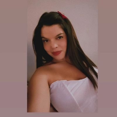 vidadb_'s profile picture. Abogada•UCV⚖️           
Bailo, luego existo🪽          
Peonía