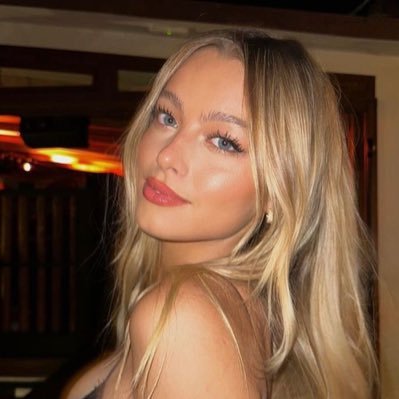 sam_bakeer's profile picture. “𝐉𝐮𝐬𝐭 𝐚 𝐡𝐨𝐭 𝐣𝐨𝐮𝐫𝐧𝐚𝐥𝐢𝐬𝐭.” My dad — @deanposeyludwig