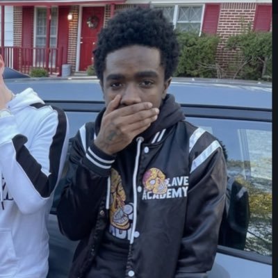 Vader2z's profile picture. fuck zach werenski