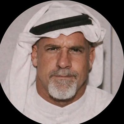 رجل من الزمن الجميل