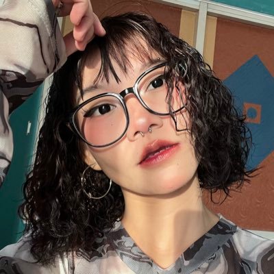 codekvnst's profile picture. kebanyakan ngehype ngipngop r&b korea & lokal ~ enfp, taurean, so9 type shi ᕙ( •̀ ᗜ •́ )ᕗ | MEN DO NOT FOLLOW!!!
