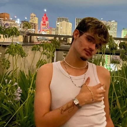 teixtdan's profile picture. everything is romantic