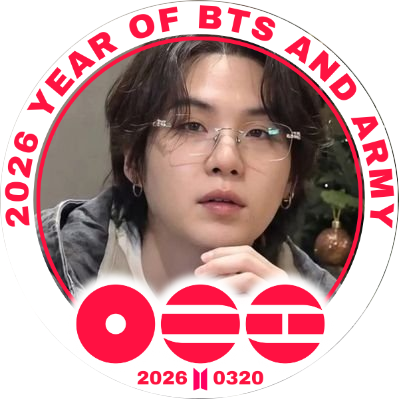 bysopeworld's profile picture. eu e hoseok fazendo carinho na barriguinha do nosso gatinho (yoongi