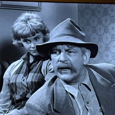 j98264912's profile picture. Reformed young person.  It took years to get here. My old account was apparently hacked, so here I  go again.