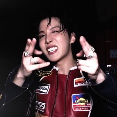 outroeg's profile picture. 𝓗𝓸𝓫𝓲'𝓼 𝓚𝓲𝓽𝓽𝓮𝓷
 𝓢𝓪𝓴𝓾𝓻𝓪 𝓼𝓽𝓪𝓷
@mitsky
𝐘𝐨𝐮 𝐝𝐨𝐧'𝐭 𝐧𝐞𝐞𝐝 𝐭𝐨 𝐛𝐞, 𝐘𝐨𝐮 𝐝𝐨𝐧'𝐭 𝐡𝐚𝐯𝐞 𝐭𝐨 𝐛𝐞 𝐚𝐧𝐲𝐭𝐡𝐢𝐧𝐠 𝐲𝐨𝐮 𝐬𝐞𝐞