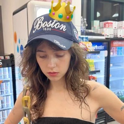 waarmglow's profile picture. #nhlbruins