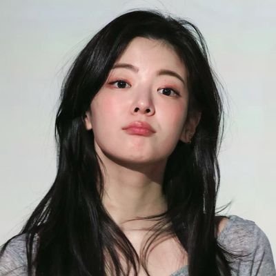 JenlisaMinaj's profile picture. Only gg 🏳️‍🌈