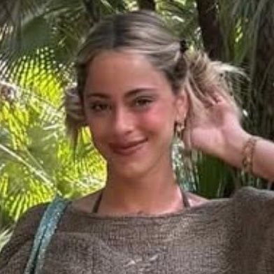 chiarawhoo's profile picture. Puede que la soledad en realidad no deje de doler