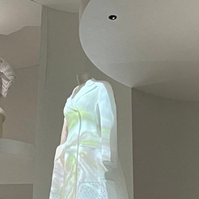 2hbyt's profile picture. 