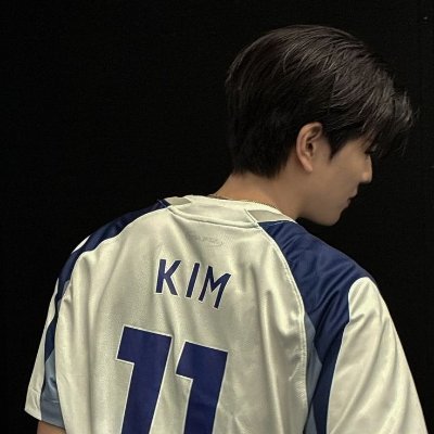 unwrittenstain's profile picture. they named me after the silence—
before breath, before language.
i came in unwritten, uncalled, undone.