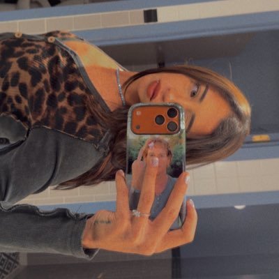 ssolemangoss's profile picture. JOIN MY TELEGRAM GROUP + Check out my links below 🌹