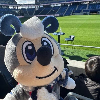 アビスパサポーターのため、日向に出ちゃうタイプの古のバンギャ。SNSは基本見る専なので投稿下手です