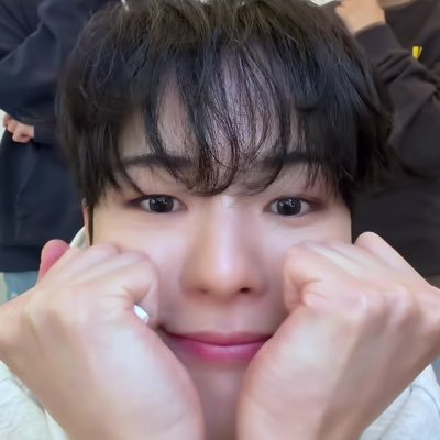 11wwsnn_'s profile picture. #GOT7 @yugyeom | #Seventeen | #Treasure | #Enhypen