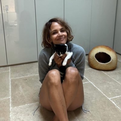 halleberry2026's profile picture. I love my Genuine Fans. Be careful out there. I’m the real Catwoman.