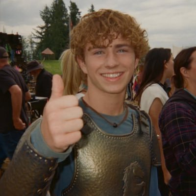 matlyfaqualcosa's profile picture. #pjotwt ☆ am i a troubled kid? yeah, you could say that!🦈 || she/her || it's okay to punch nazis!!!