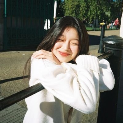 inaylaya_'s profile picture. small stories, big feelings.