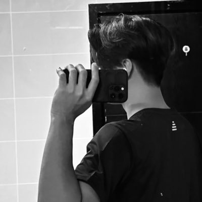 khalellsandieno's profile picture. Kodak resplendent 🦖 I tweet sometimes