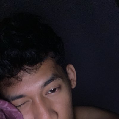 watchyourehead's profile picture. who would you live for?