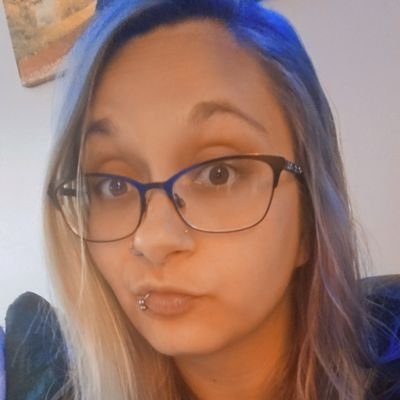 Poisonprincesa's profile picture. '93 line.

Multi.

A.C.E, Shinee, B.A.P & MX Ult.

Company Hater. Chaos. 

🍉🍉🍉🍉🍉

sassie136 on Stationhead 🎶🎶

I yap about Yongguk a lot 🤷‍♀️

HOCKEY.