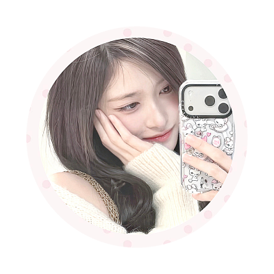 poompuyin's profile picture. 誰にも邪魔されず華麗に咲いてる