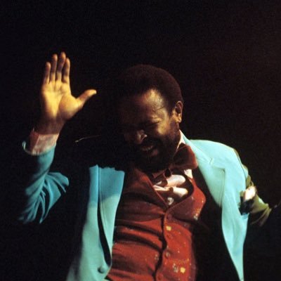 sangueIatino's profile picture. choveu durante quatro anos, onze meses e dois dias.