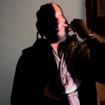 floeticcc's profile picture. nomorenostalgia.