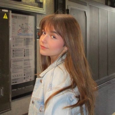 nayaragzafra's profile picture. 🇪🇸| 19 | Derecho y Filosofía ❦ | @es_reconquista