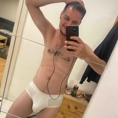 cz_hornyboy4U's profile picture. Jsem pasivní sub a hledám kámoše na zábavu.