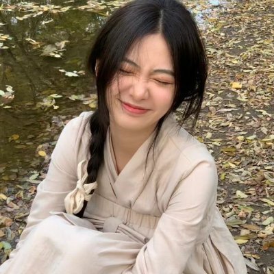 minigmum's profile picture. 🧁˚₊ one sugar cube away from dreamland  
♡₊˚ living in bubblegum fantasy