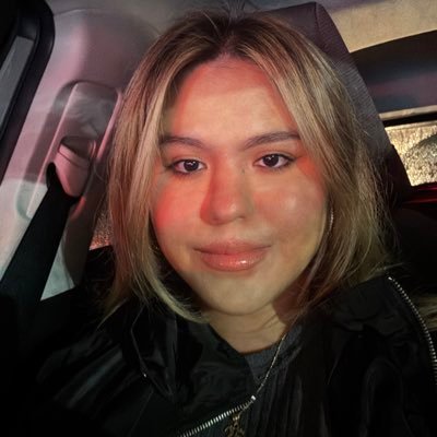 kenya_renteria's profile picture. living in the past is my specialty