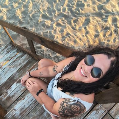 iriniela1's profile picture. A veces me desahogo por acá, pero casi siempre digo huevadas.