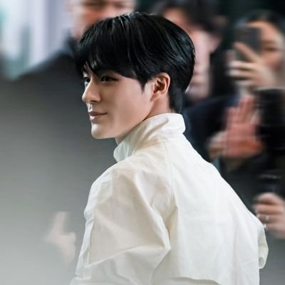 Leejenn176's profile picture. 