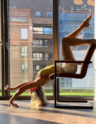 Ekon458957's profile picture. 