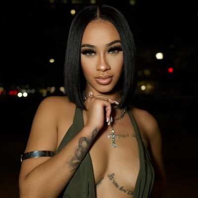 theauripari's profile picture. not AI. inscrutable gemini.