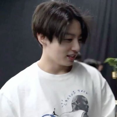 gwugie's profile picture. koo's full-time caretaker