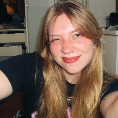 zandebon's profile picture. eis o melhor e o pior de mim // ela/dela