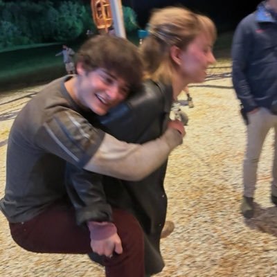 neonmx0n's profile picture. too much dip on my chip