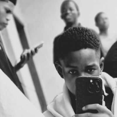 JEyiyemi13011's profile picture. Son • Brother • Friend •⚽🎧🎮