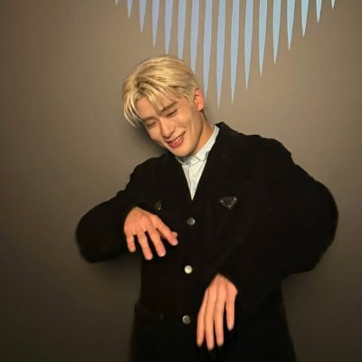 praxdav's profile picture. 𝐌𝐂𝐌𝐗𝐂𝐕𝐈𝐈 a member of a group called NCT with a charismatic face. He is one of the best visual and has a deep voice, known by the name Jaehyun Jung.