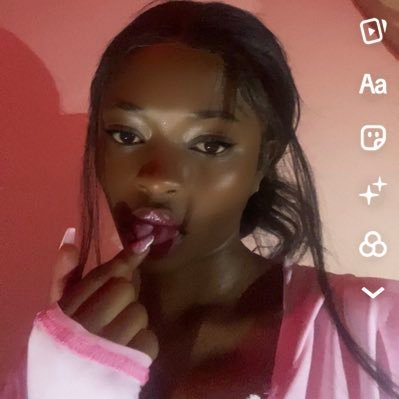 spicyykitty2's profile picture. Ebony Queen💦Slim thick 20 year old ebony ready to cure your fantasies🥰All my full legnth video on my link(strap/ lesbian and Dilldo lover)